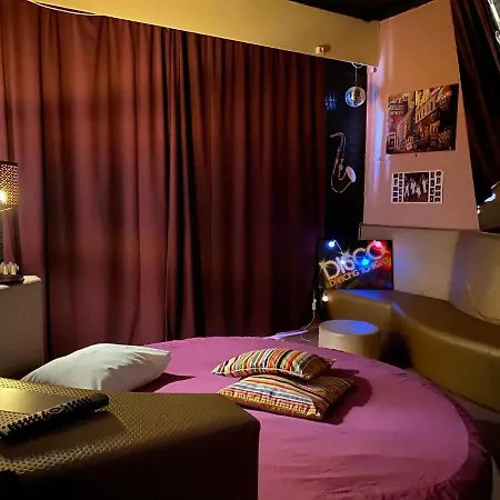 Le Venitien Love hotel