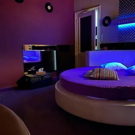Le Venitien Hotel miłości 2*